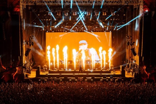 Resurrection Exprés (Día 3): El metal patrio conquista el Main Stage… y Falling in Reverse se lo lleva por delante