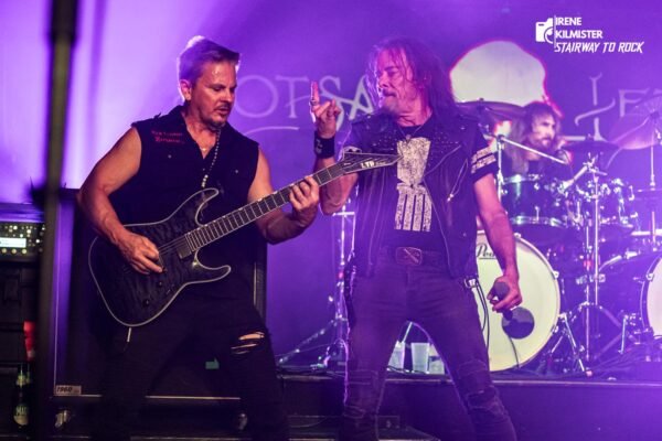 Flotsam and Jetsam, Hidden Intent y Raze en Barcelona: el juicio final para el impostor