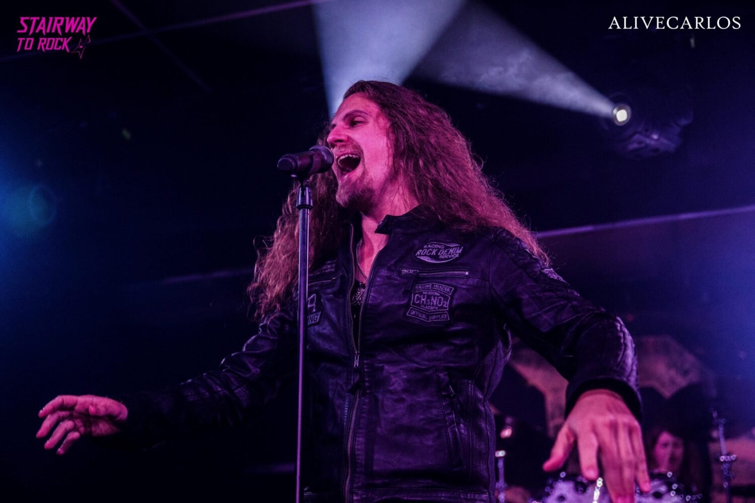 Dynazty consolida su aspiración a la realeza del hard rock en Barcelona