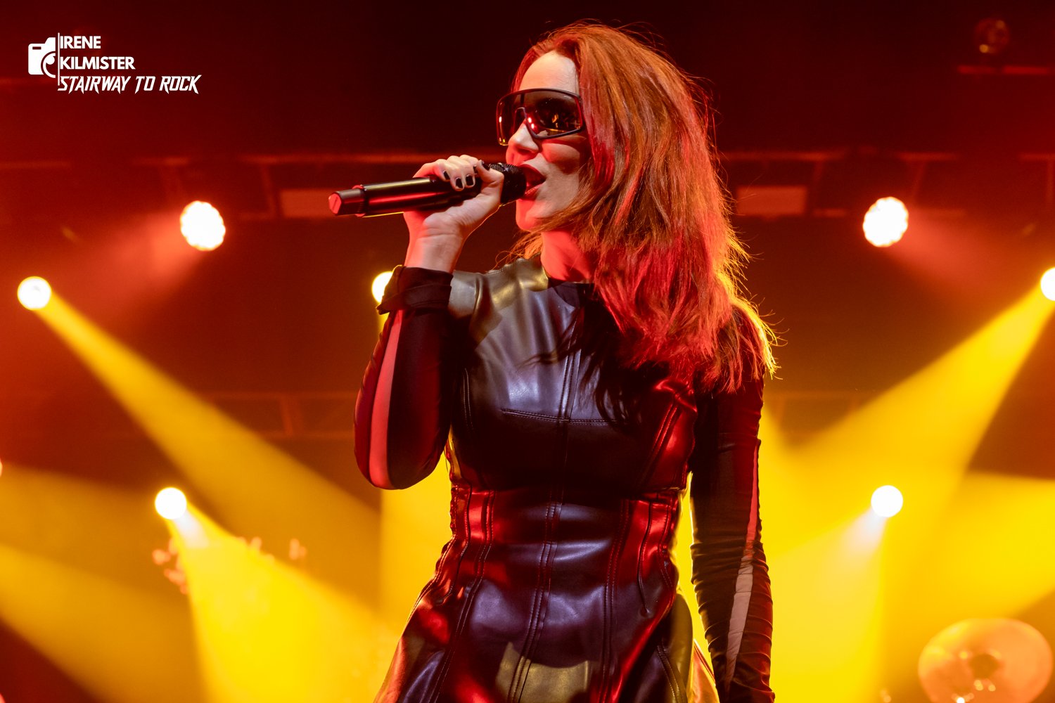 Epica, Amaranthe y Charlotte Wessels deslumbran en Barcelona en una noche de metal sinfónico moderno llena de matices