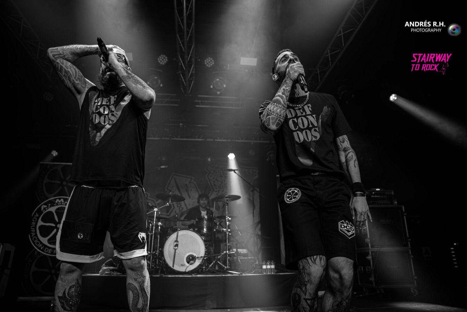DEF CON DOS celebra los 30 años de “Alzheimer” con un sold out brutal en Barcelona