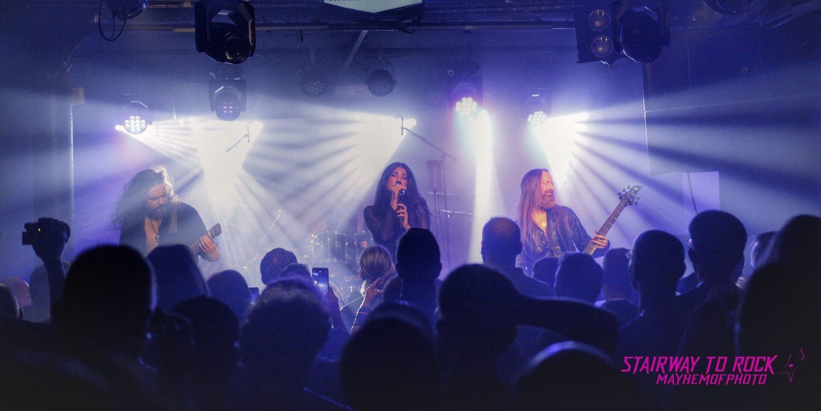 Xandria convence con su enésima formación renovada en Barcelona